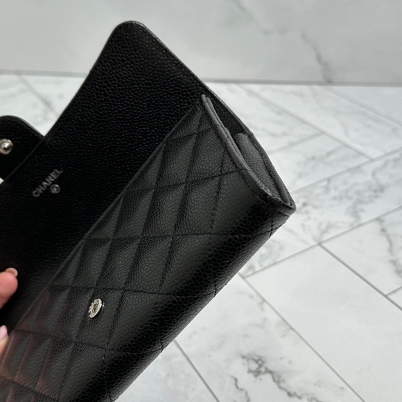 CHANEL Caviar Quilted Large Gusset Flap Wallet Black - Picture 6 of 15